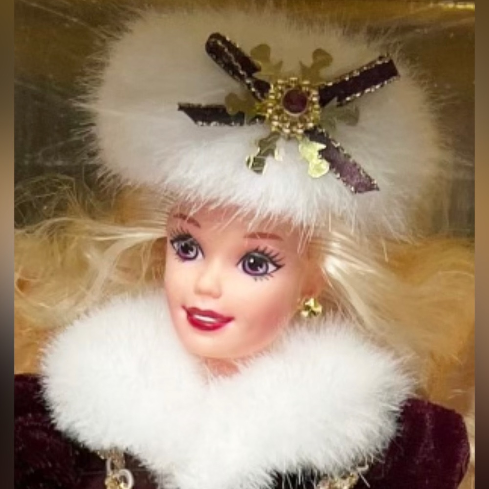 Limited  EDITION HOLIDAY BARBIE